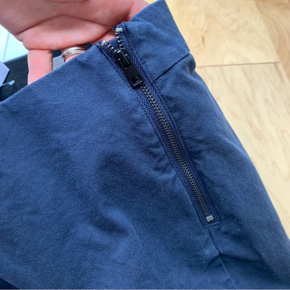 Everlane Blue Curvy Fit Slim Leg Trouser Pants - Picture 7 of 9